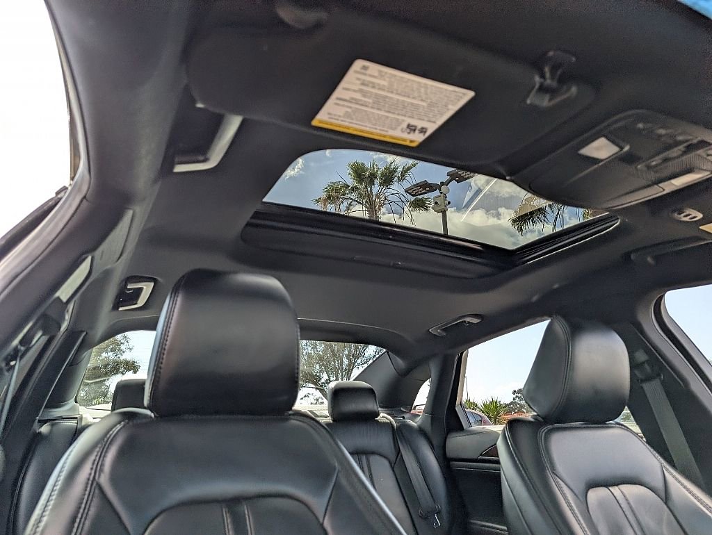 Used 2020 Lincoln MKZ Reserve w/ Elements Package image 20