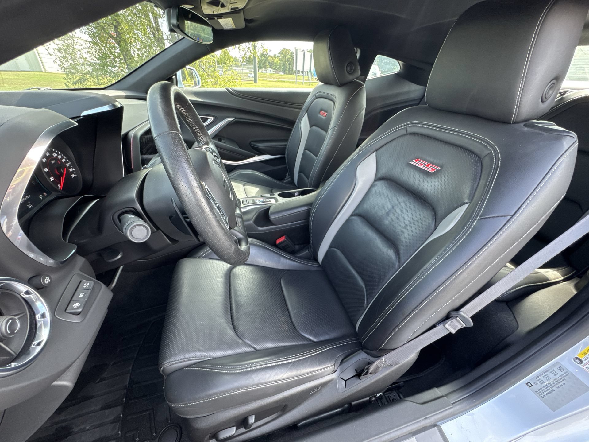 Certified 2017 Chevrolet Camaro SS RWD image 11