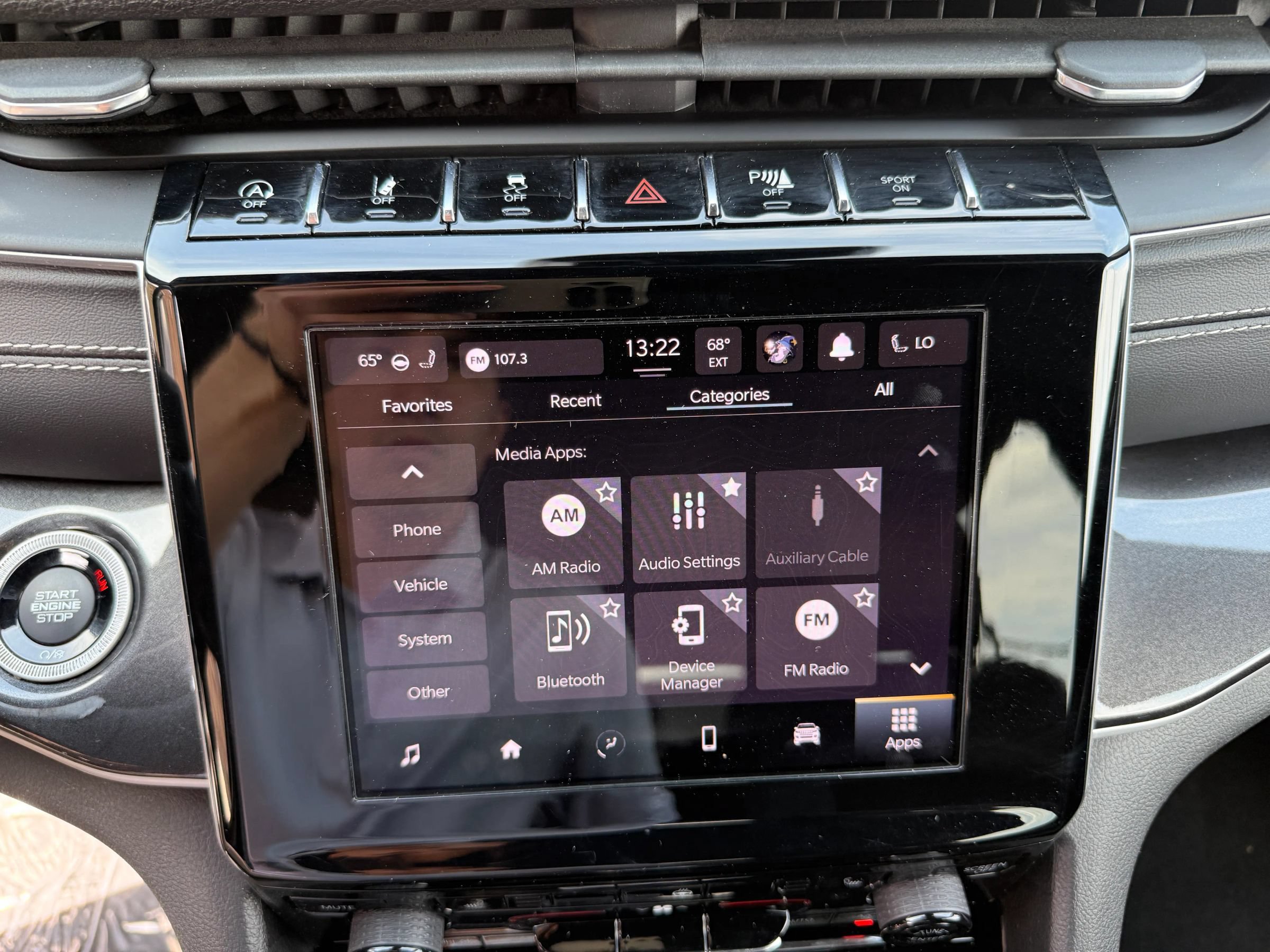 Used 2022 Jeep Grand Cherokee Altitude AWD/4WD image 14
