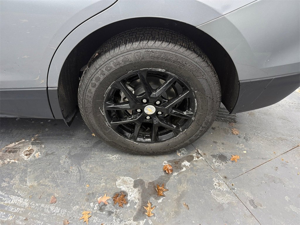 Used 2023 Chevrolet Equinox LT w/ Driver Convenience Package image 37