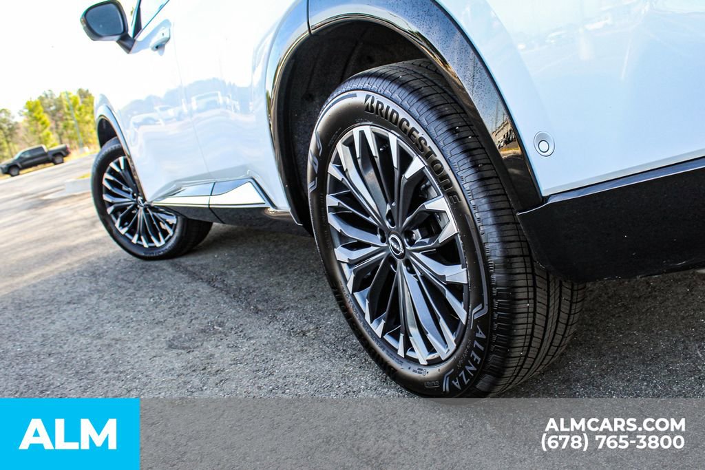 Used 2025 Nissan Rogue Platinum w/ Platinum Premium Package FWD image 15
