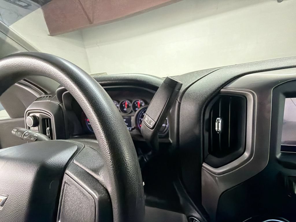 Used 2024 Chevrolet Silverado 2500 Custom w/ Custom Value Package AWD/4WD image 15