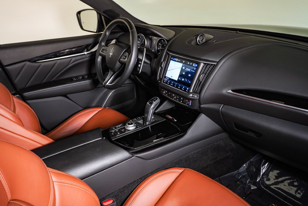 Certified 2023 Maserati Levante Modena AWD/4WD image 13
