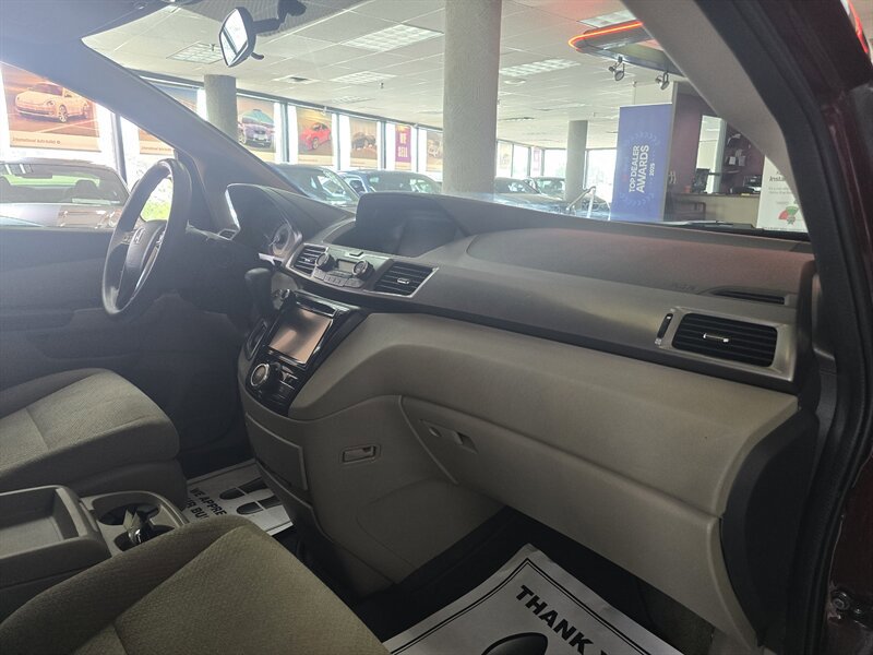 Used 2015 Honda Odyssey EX image 13