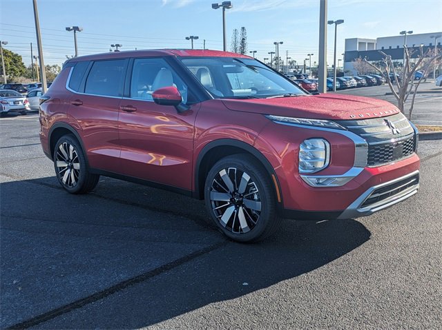New 2025 Mitsubishi Outlander SE image 3