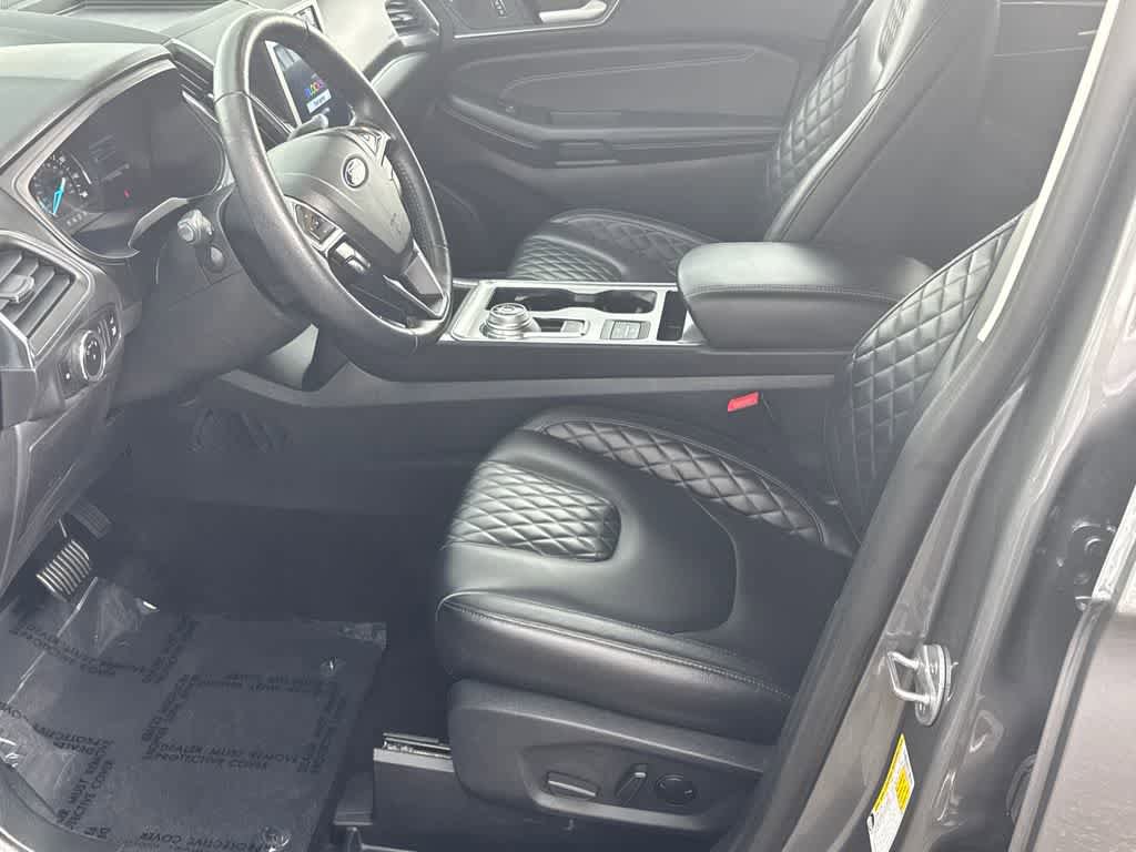 Certified 2024 Ford Edge Titanium image 9