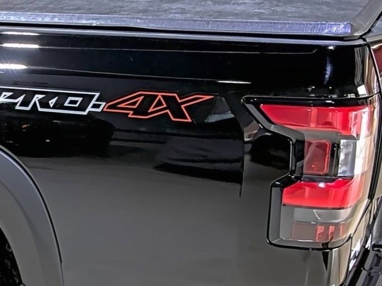 New 2026 Nissan Frontier PRO-4X w/ Pro Premium Package AWD/4WD image 10