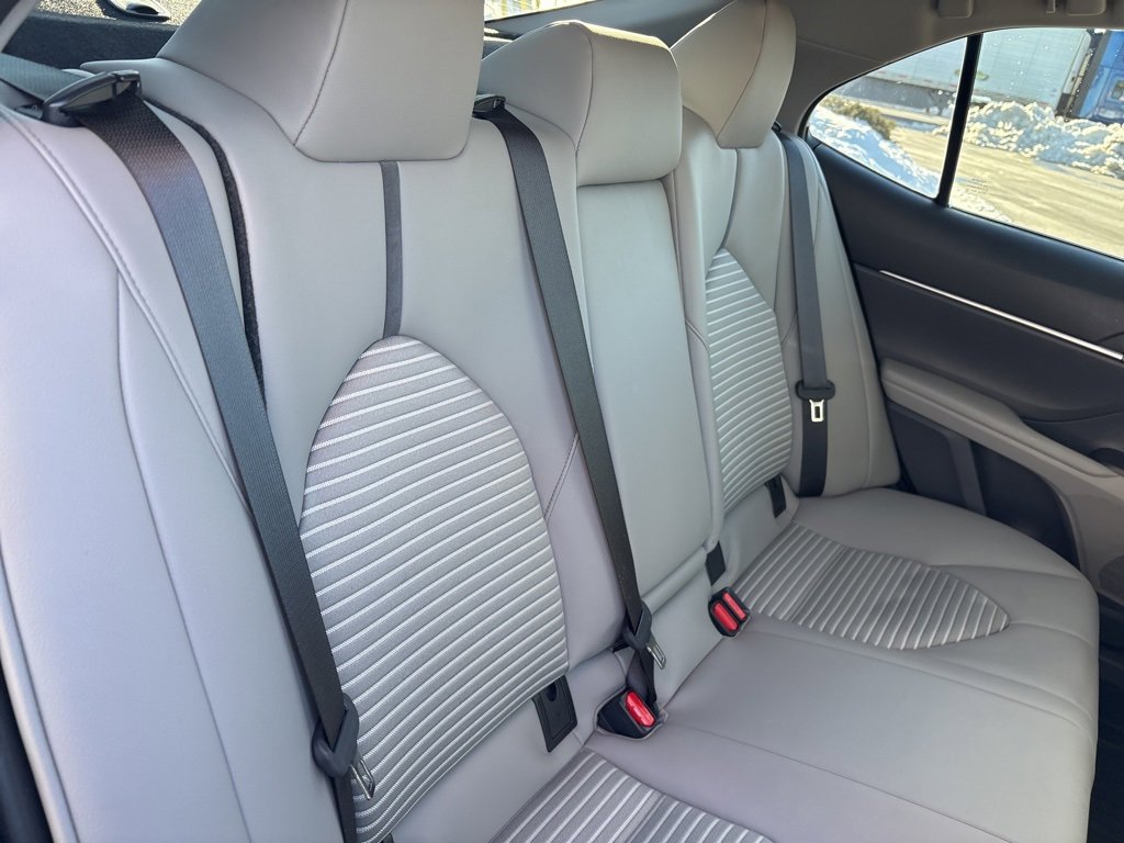 Used 2023 Toyota Camry SE w/ Cold Weather Package image 41