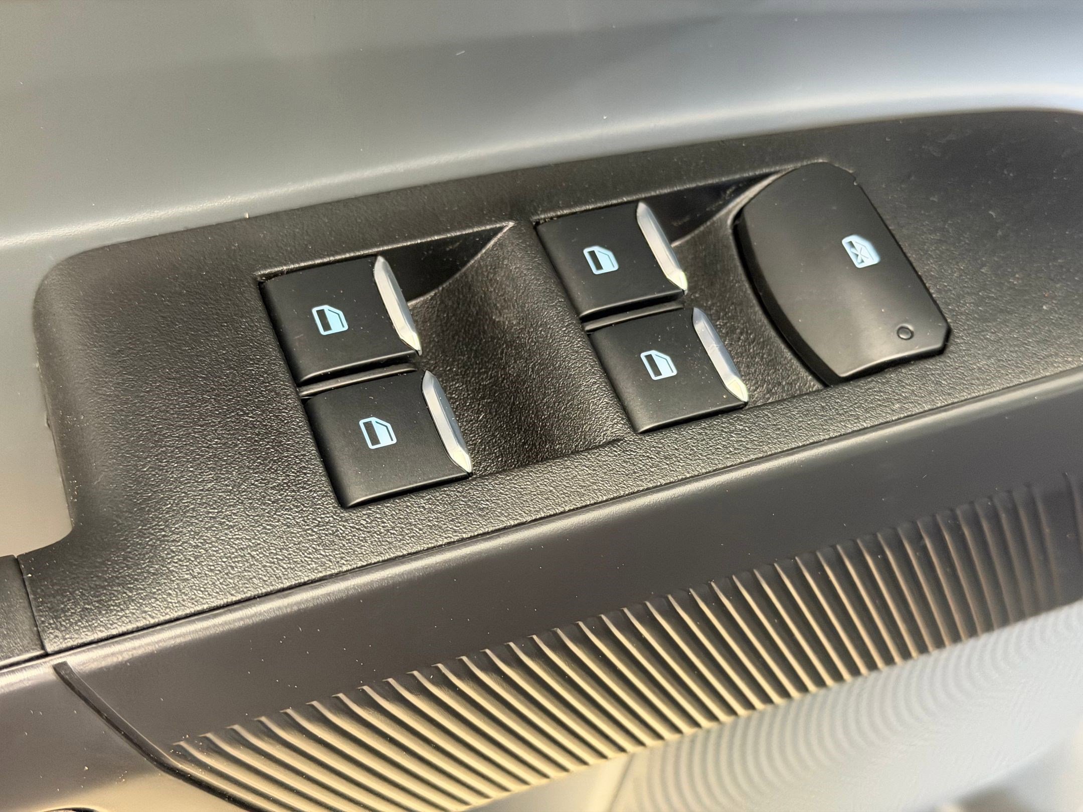 New 2026 Ford Maverick XL image 12