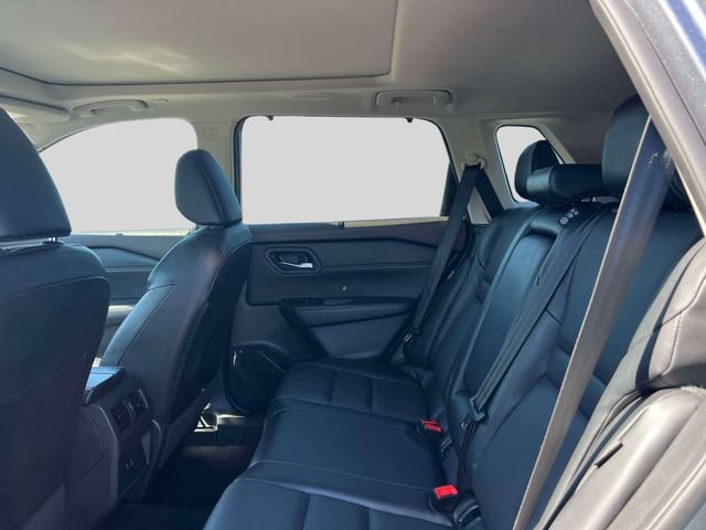 Certified 2023 Nissan Rogue SV w/ SV Premium B Package AWD/4WD image 12