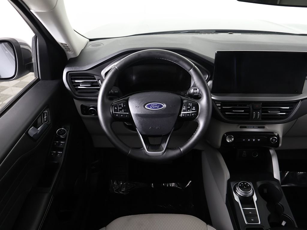 Used 2024 Ford Escape SE image 34