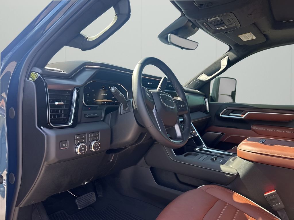 New 2026 GMC Sierra 2500 Denali Ultimate w/ LPO, Black Badging Package image 28