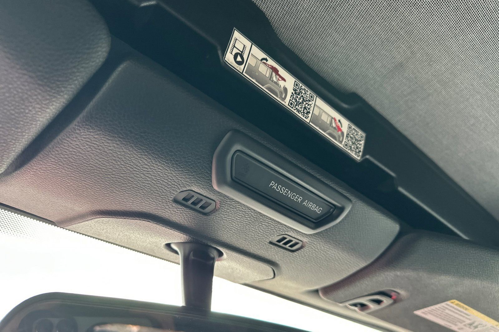 Used 2021 Jeep Wrangler Unlimited Rubicon image 25