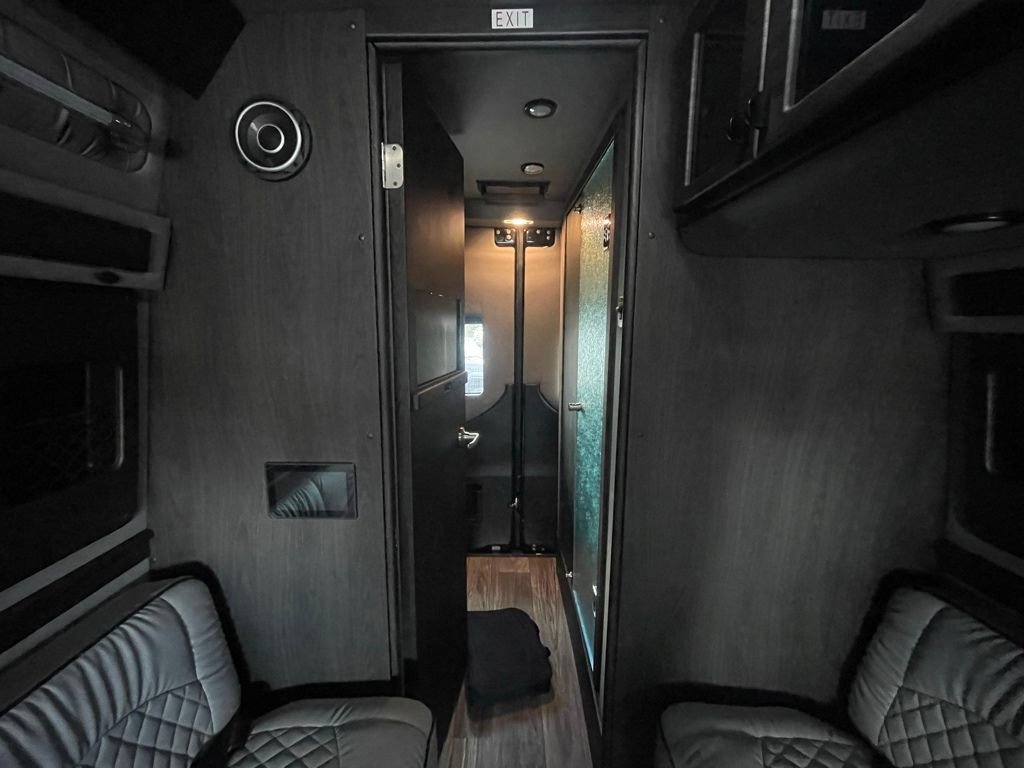 Used 2023 Mercedes-Benz Sprinter 3500 image 25