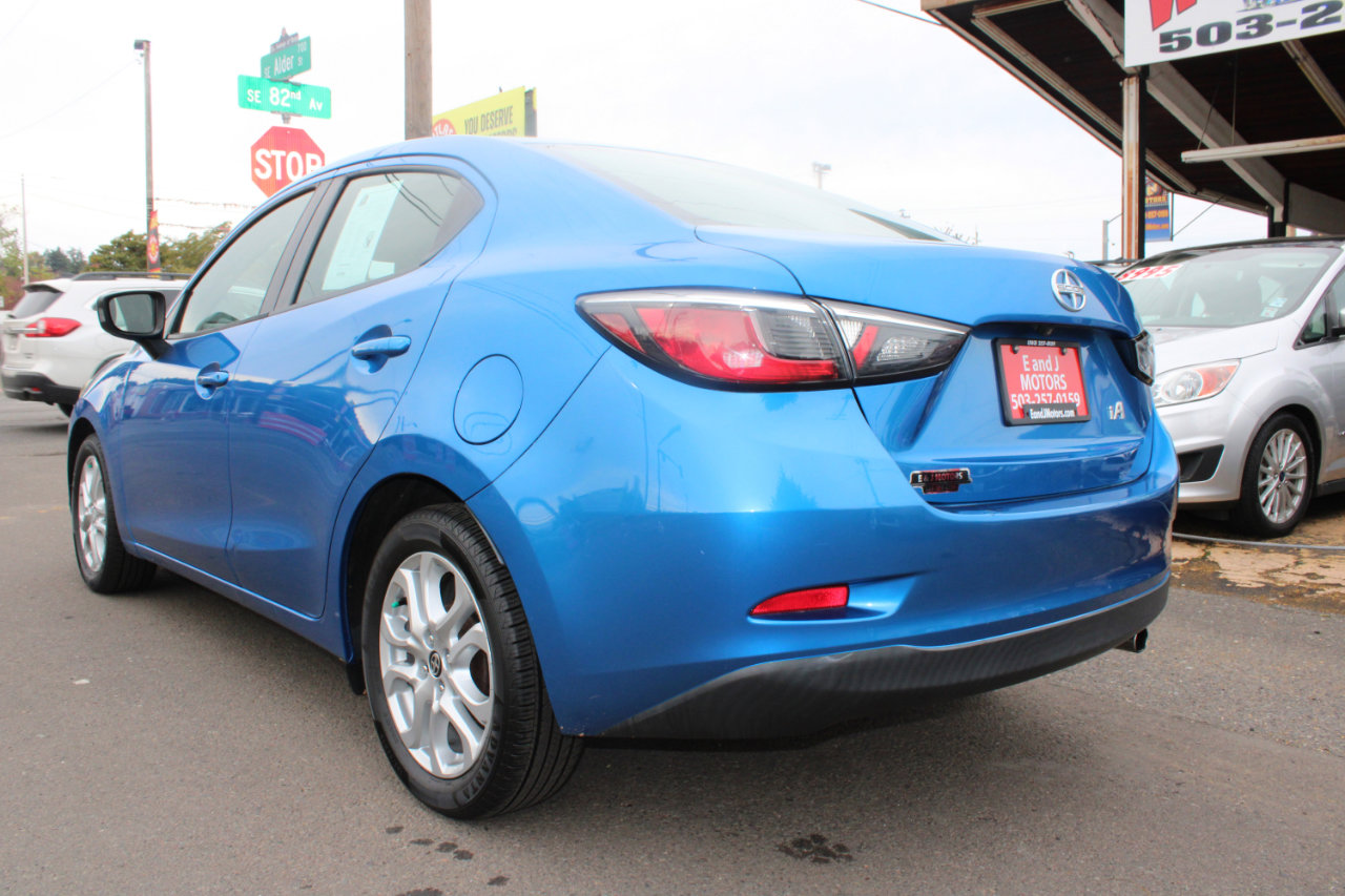 Used 2016 Scion iA image 4