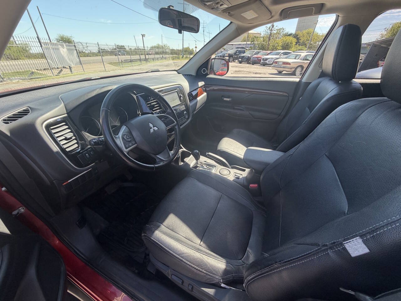 Used 2015 Mitsubishi Outlander SE FWD image 7