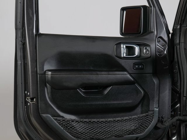 Used 2021 Jeep Gladiator Overland w/ Dual Top Group AWD/4WD image 26
