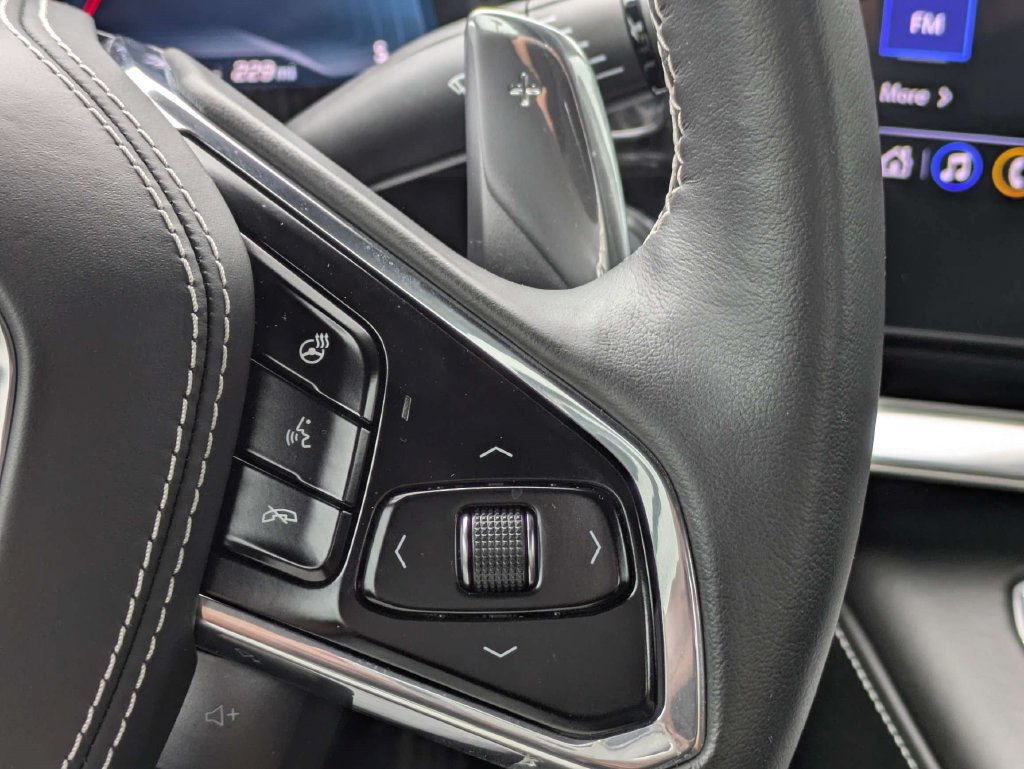 Used 2023 Chevrolet Corvette Stingray Premium Conv w/ Z51 Performance Package RWD image 24