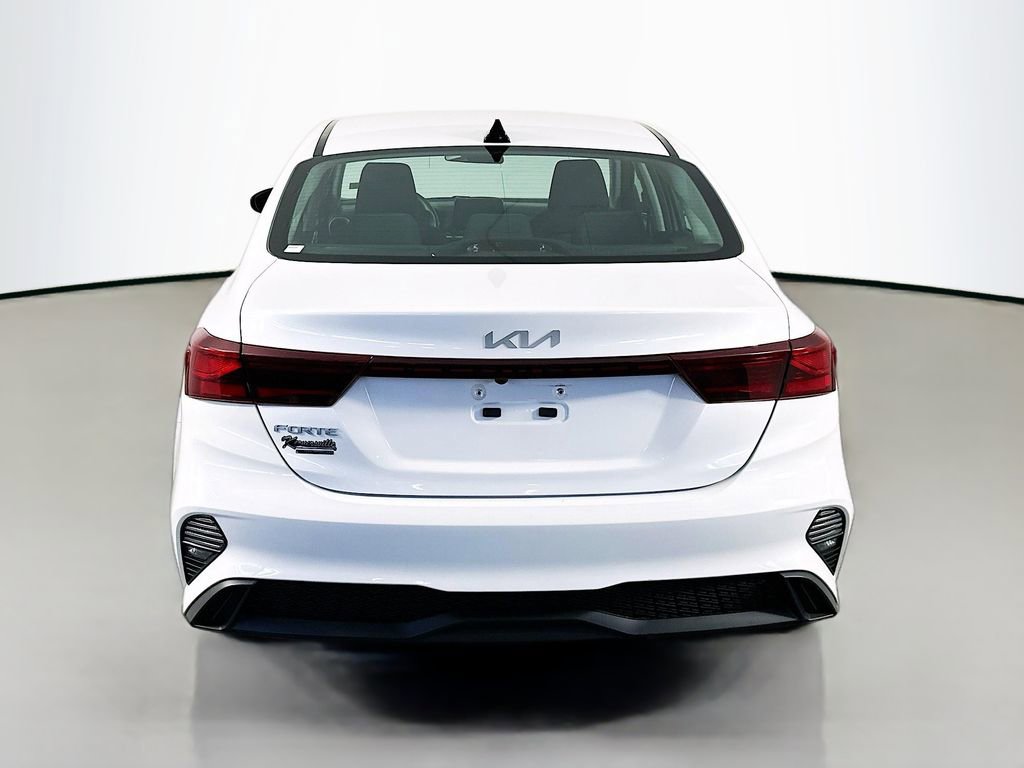 Used 2024 Kia Forte LXS FWD image 6