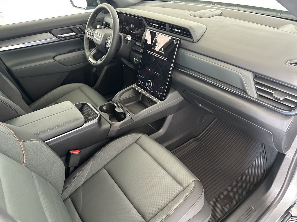 New 2026 GMC Terrain AT4 w/ Technology Package II AWD/4WD image 37