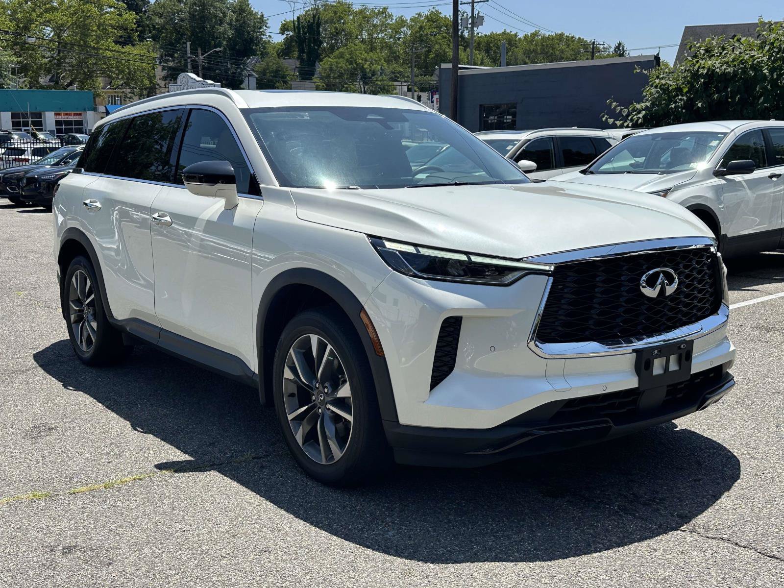 Used 2023 INFINITI QX60 Luxe w/ Cargo Package