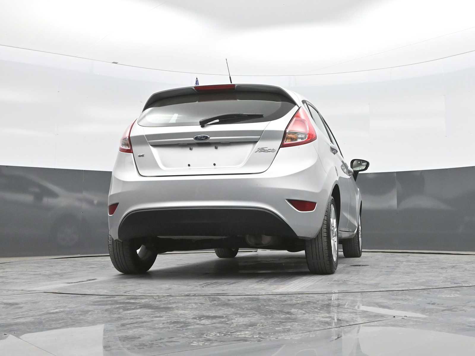 Used 2016 Ford Fiesta SE w/ Cold Weather Package FWD image 37