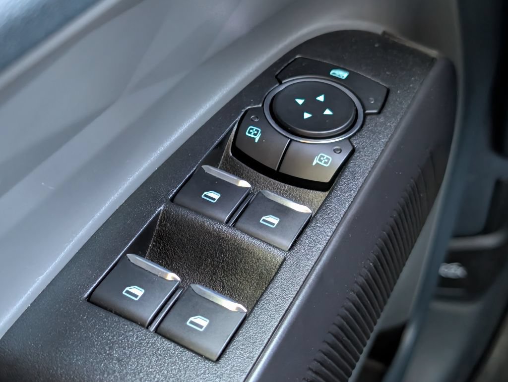Used 2025 Ford Maverick Lobo AWD/4WD image 11