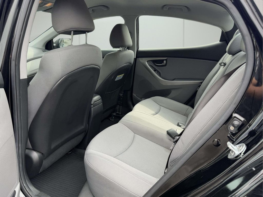Used 2013 Hyundai Elantra GLS w/ Preferred Pkg FWD image 12