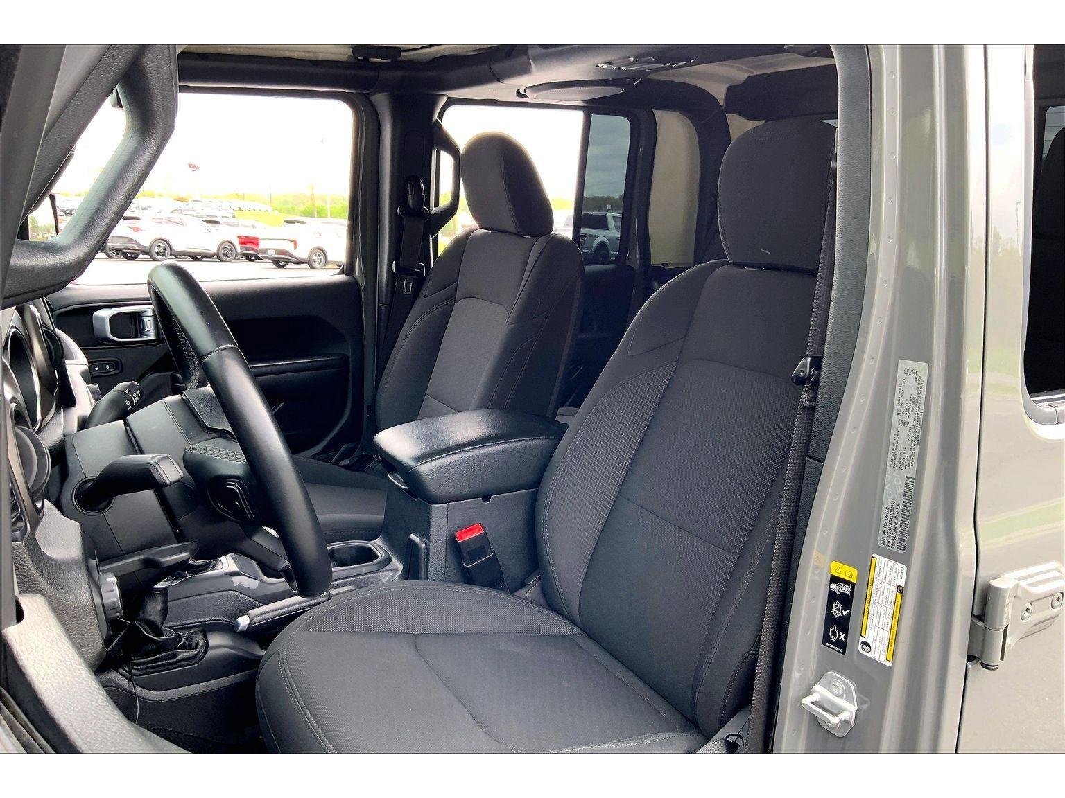 Used 2020 Jeep Gladiator Sport w/ Quick Order Package 24S AWD/4WD image 23
