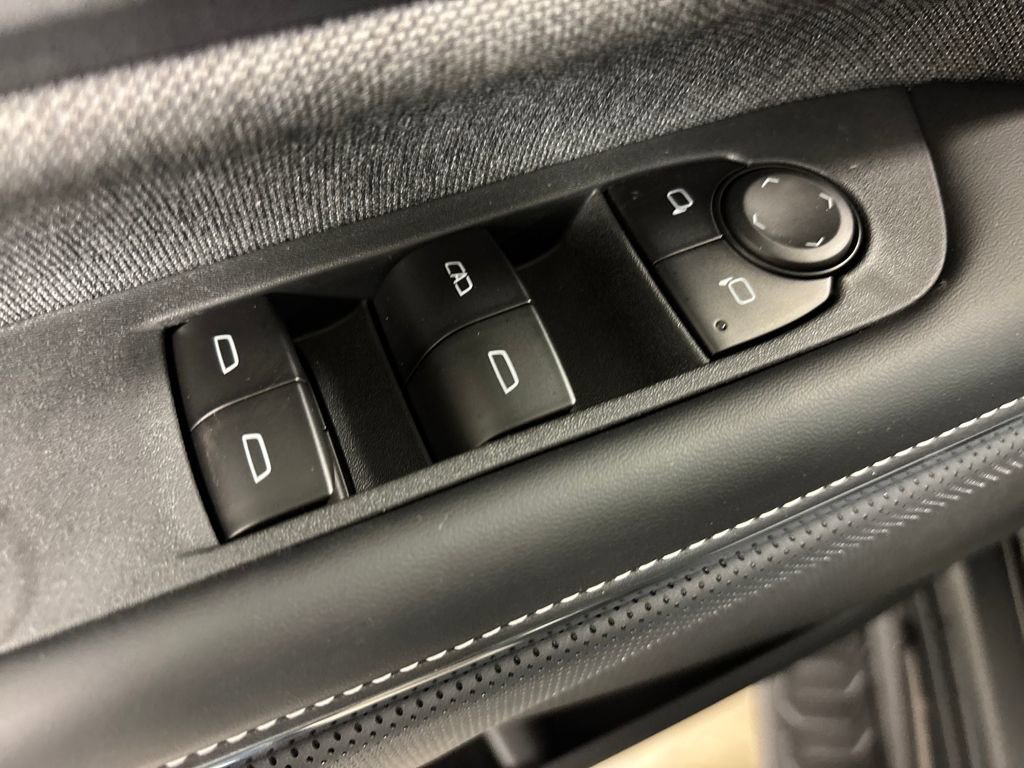 New 2026 GMC Sierra EV Elevation image 23