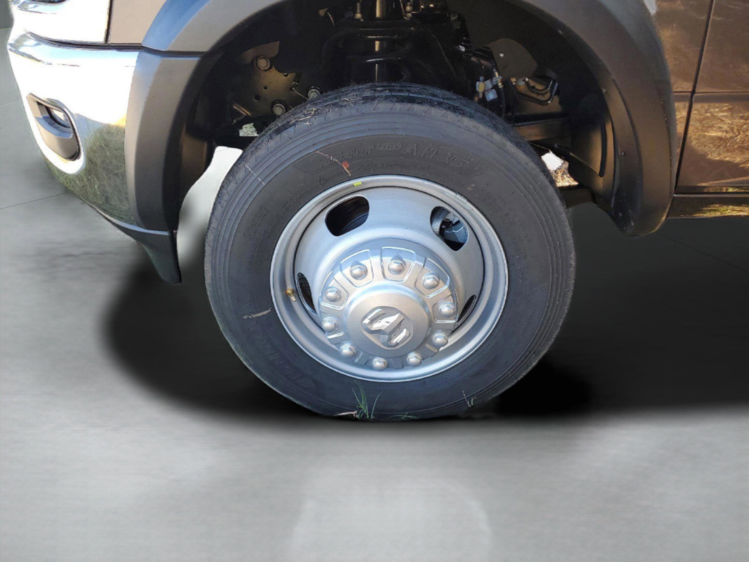 New 2026 RAM 5500 Tradesman w/ Chrome Appearance Group image 34