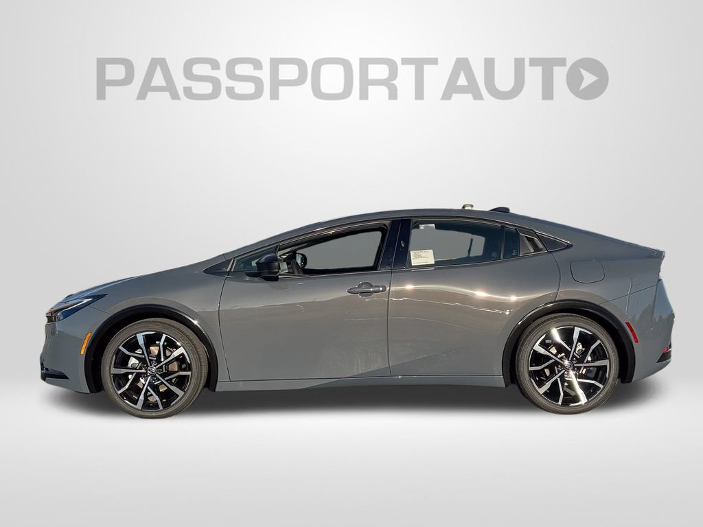 New 2026 Toyota Prius XSE FWD image 2