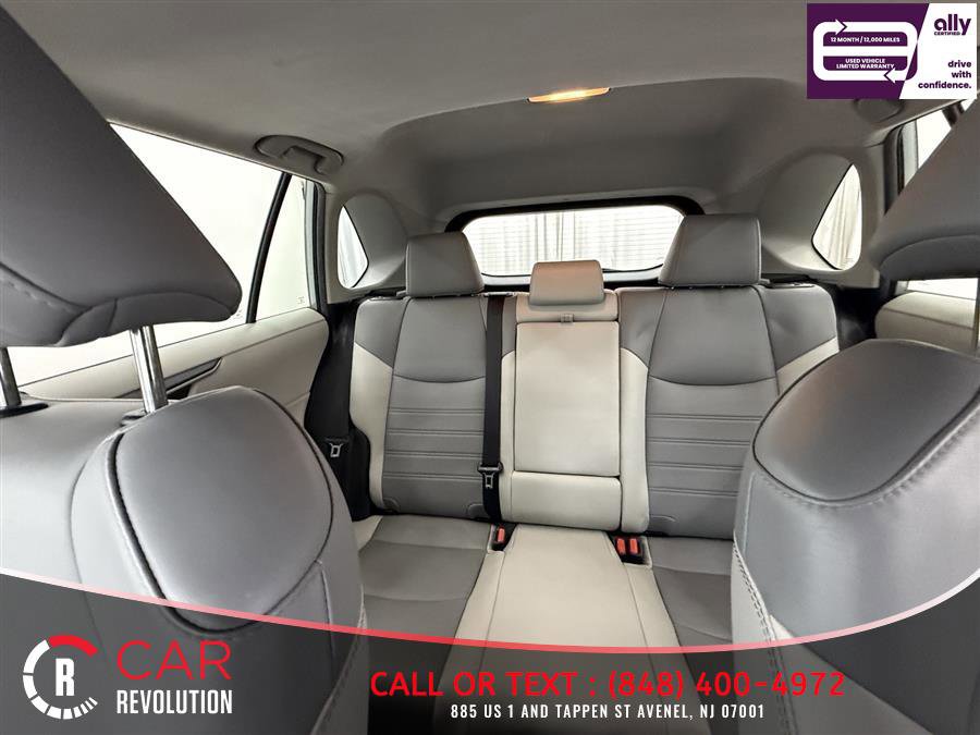 Used 2019 Toyota RAV4 XLE Premium w/ Cold Weather Package image 10