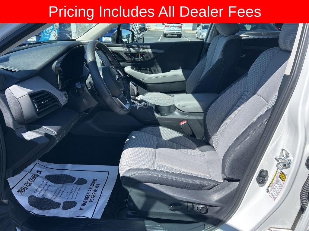 Used 2025 Subaru Outback Premium w/ Popular Package #1 AWD/4WD image 2