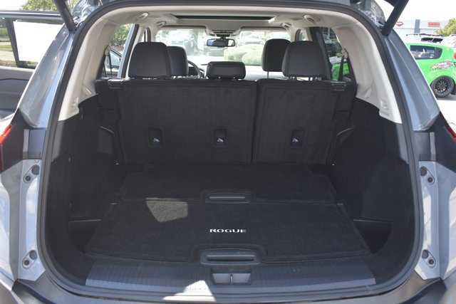 Used 2023 Nissan Rogue SL FWD image 17