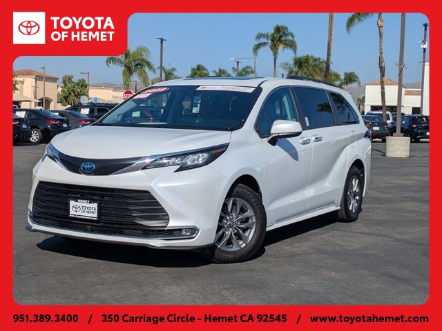 Used 2022 Toyota Sienna XLE