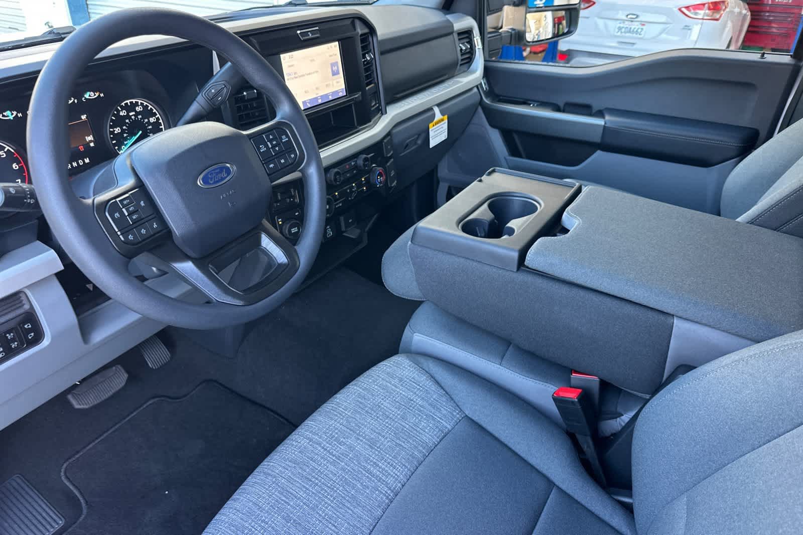 New 2026 Ford F250 XLT w/ FX4 Off-Road Package AWD/4WD image 8