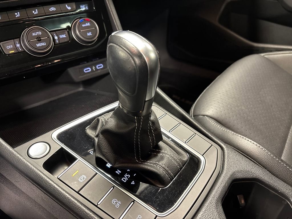 Used 2021 Volkswagen Jetta SE image 37