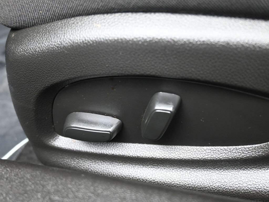 Used 2022 Chevrolet Camaro LT image 12