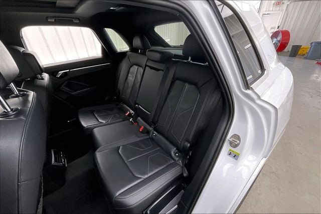 Used 2020 Audi Q3 2.0T Prestige AWD/4WD image 20