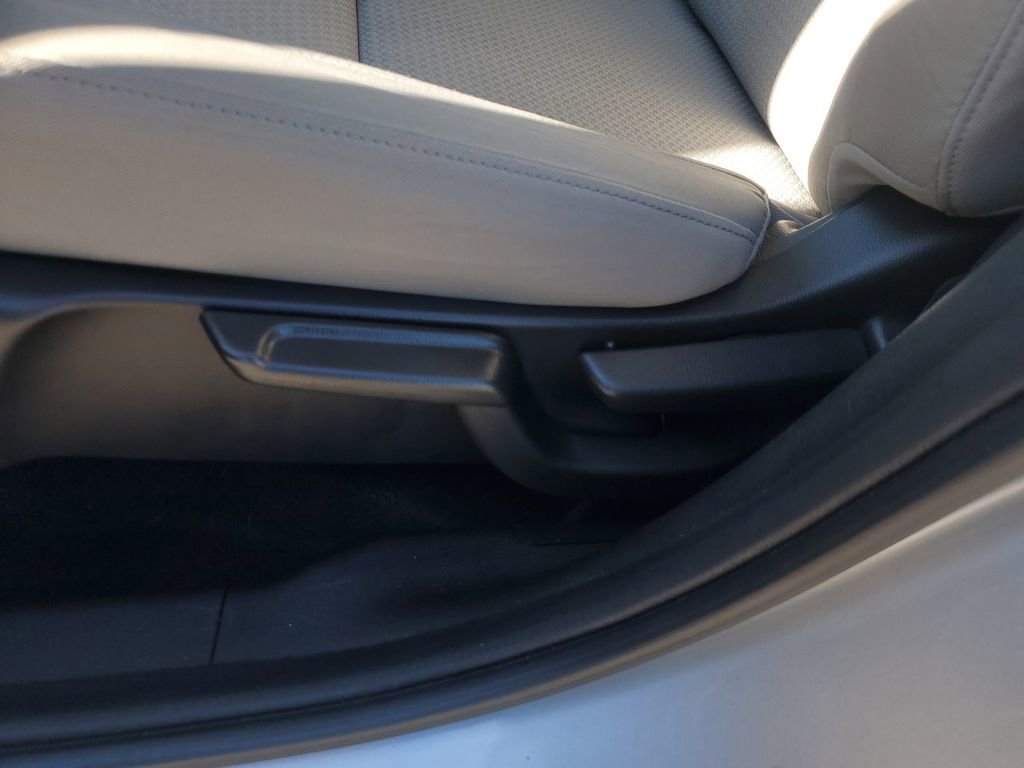 Used 2019 Honda HR-V EX image 27