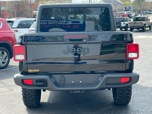 Used 2023 Jeep Gladiator Sport AWD/4WD image 41