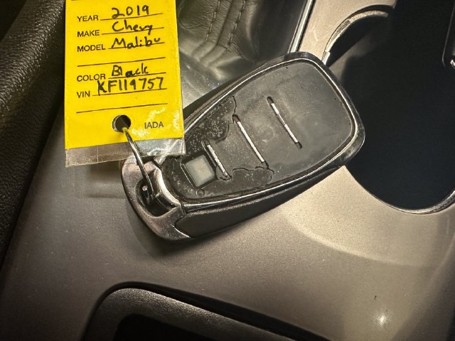 Used 2019 Chevrolet Malibu LT FWD image 14