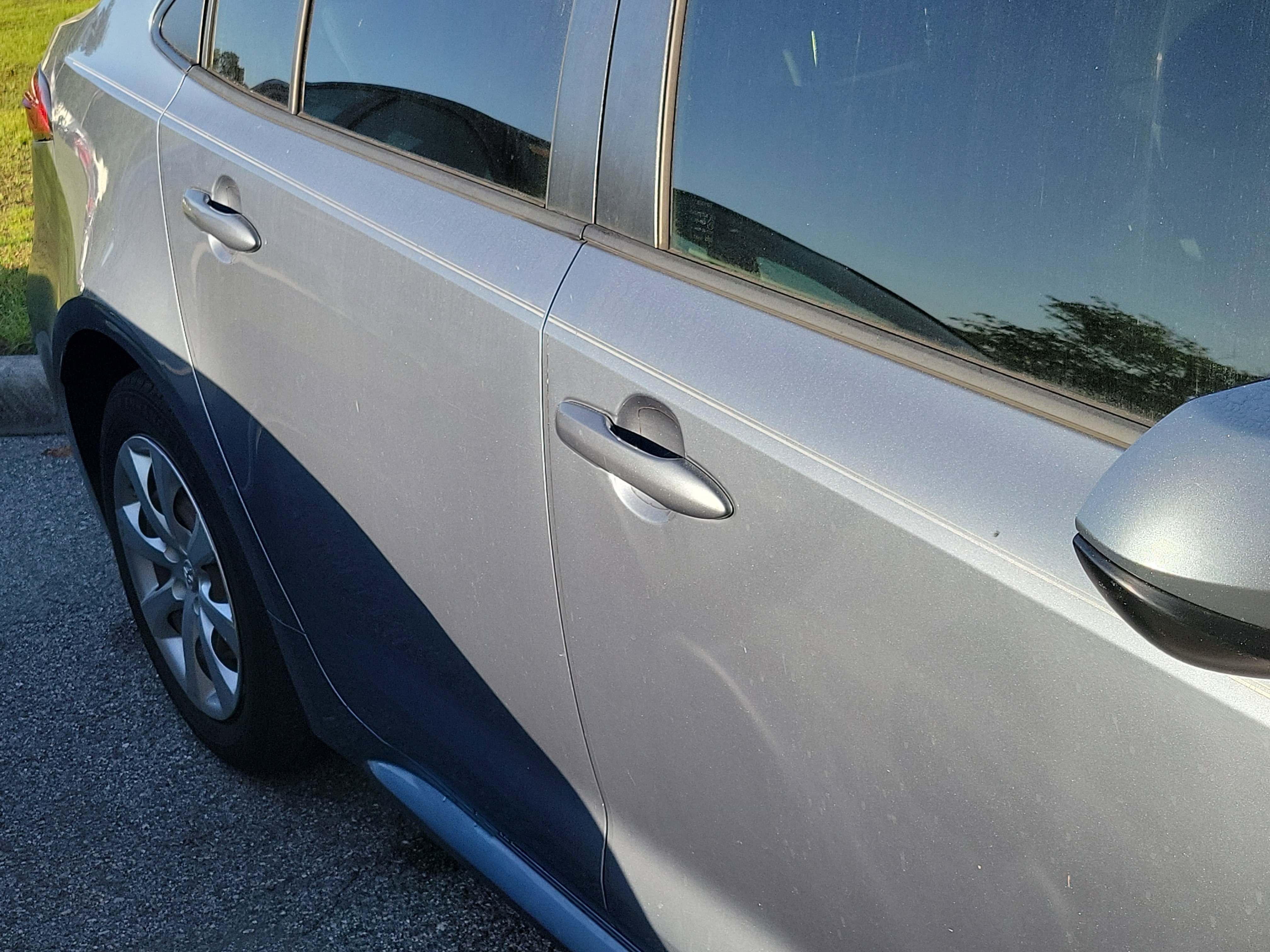 Used 2021 Toyota Corolla LE image 9