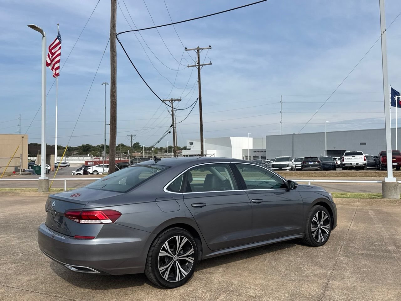Used 2022 Volkswagen Passat 2.0T SE FWD image 21