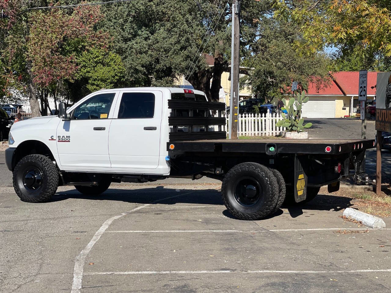 Used 2014 RAM 3500 Tradesman image 3