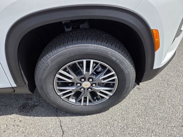 Used 2026 Chevrolet Traverse LT w/ Driver Confidence Package FWD image 15