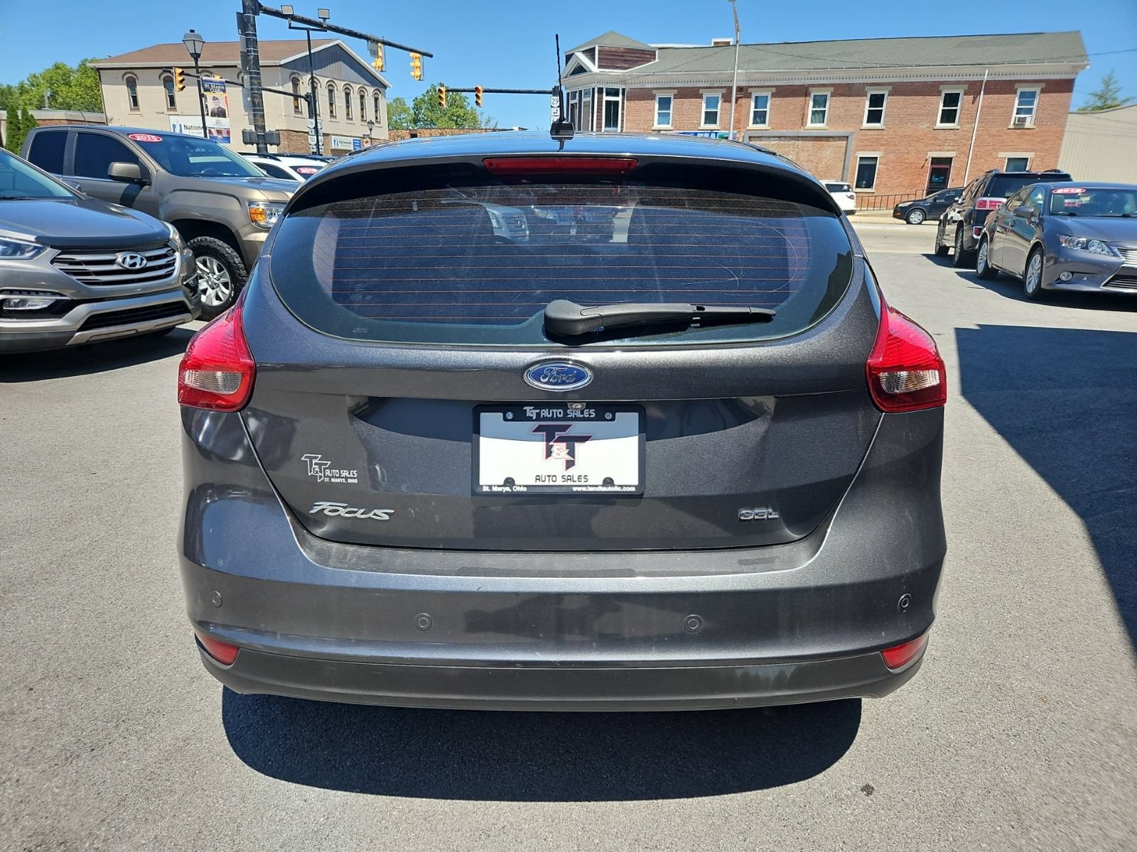 Used 2018 Ford Focus SEL w/ Cold Weather Package FWD image 5