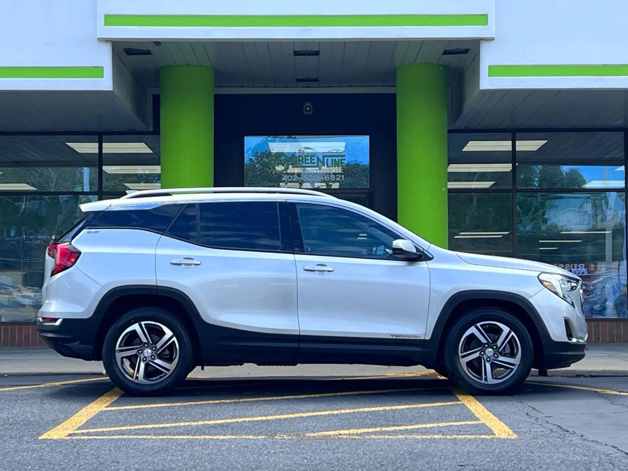 Used 2019 GMC Terrain SLT image 8