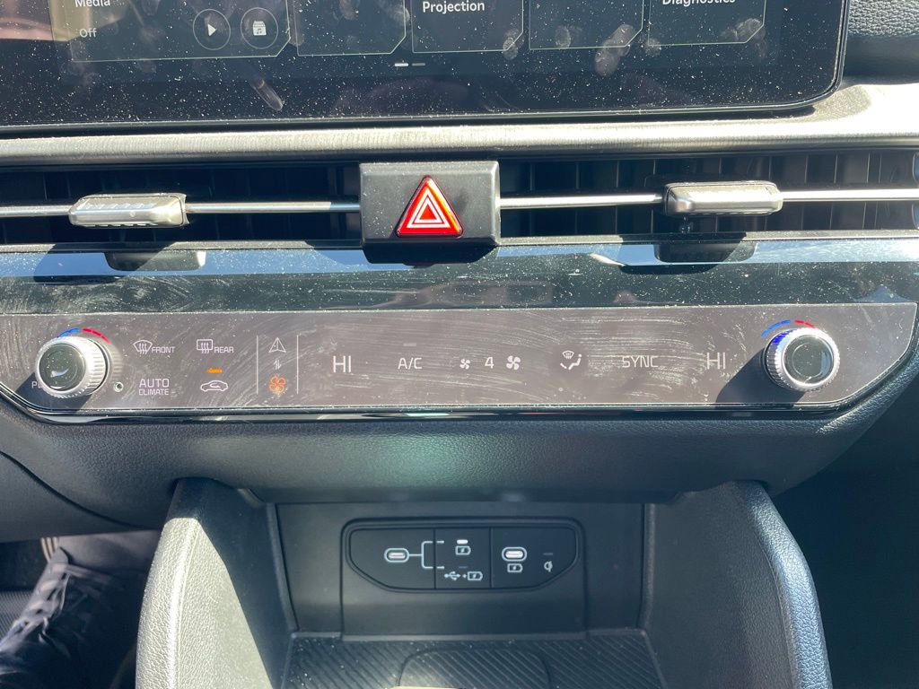 Used 2026 Kia Sportage X-Line w/ X-Line Premium Package image 19